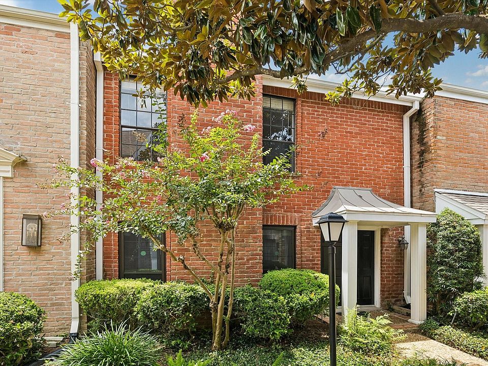 1st image of 752 Augusta Dr #752