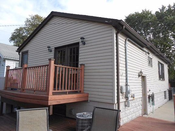 3rd image of 1822 Sophie Ave