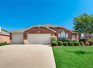 1913 Fairmount Park Dr, Denton, TX 76210