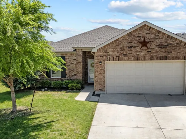 505 Mesa View Trl, Fort Worth, TX 76131