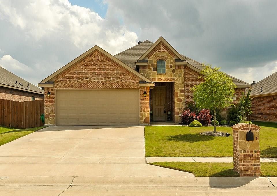 1st image of 236 Valley View Dr