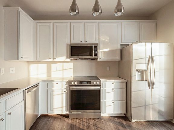 4th image of 3565 Sugar Tree Pl
