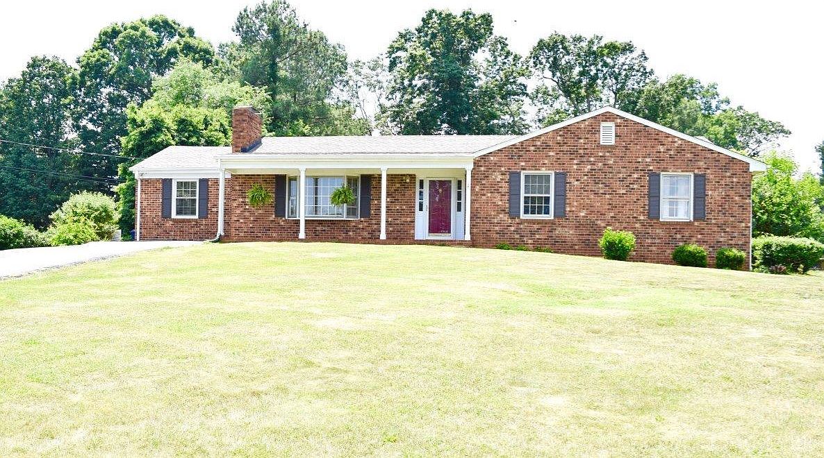 236 Deerwood Dr, Lynchburg, VA 24502 Zillow