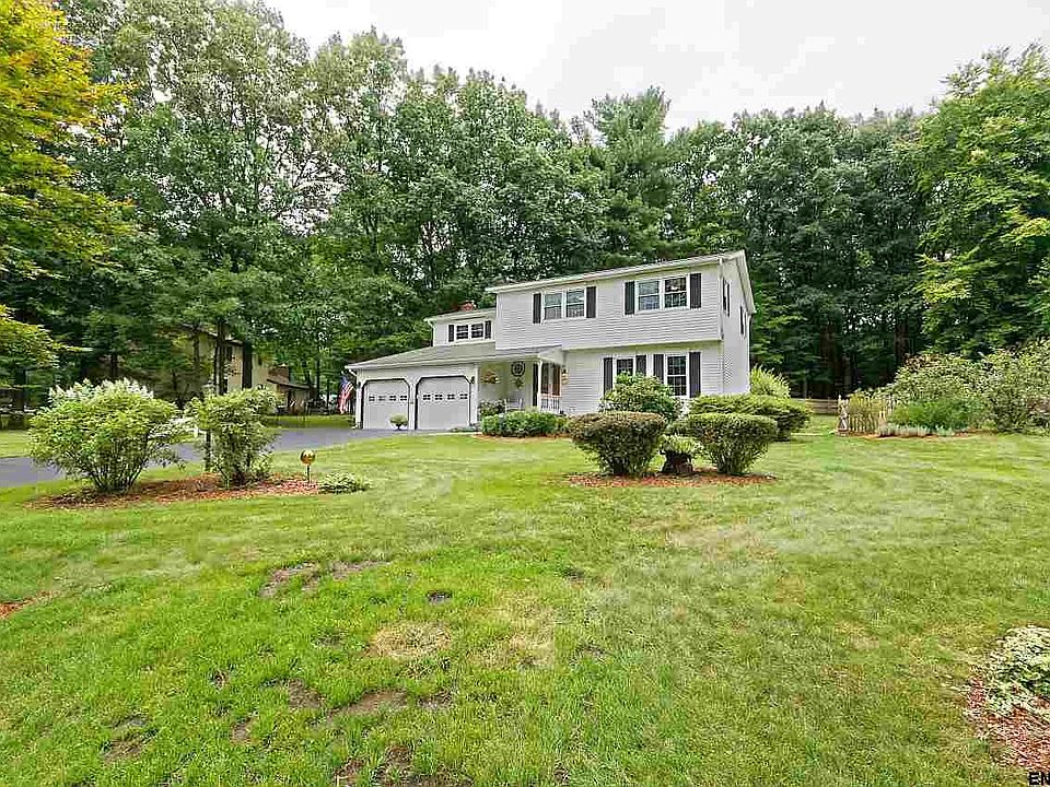 1st image of 72 Esopus Dr