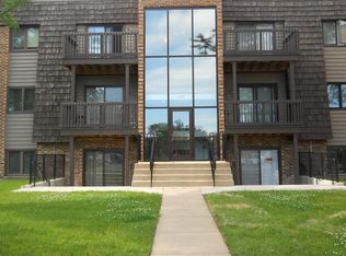 1480 Stonebridge Cir APT D1, Wheaton, IL 60189