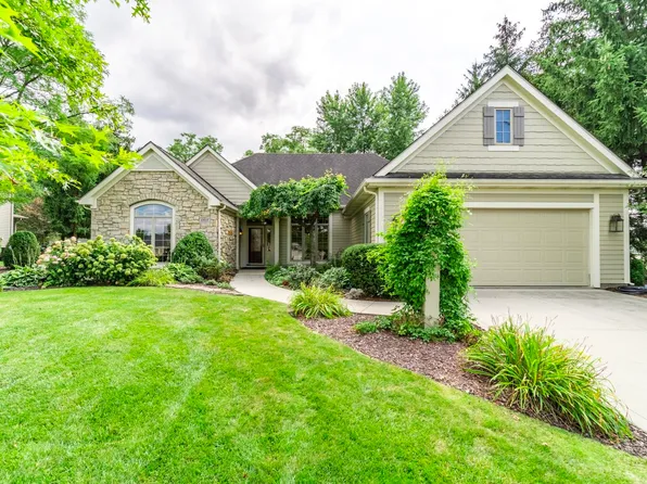 10819 Homestead Hills Dr, Fort Wayne, IN 46804