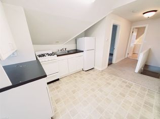 39 Dolsen Pl, Stamford, CT 06901