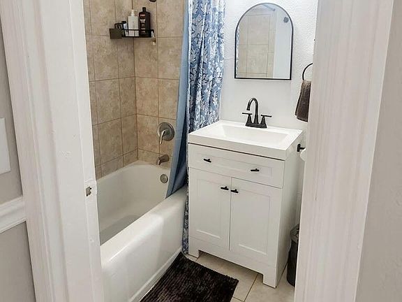 5th image of 311 W ASHLEY Street #305 A&B
