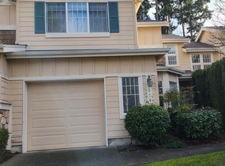 526 Elma Pl NE, Renton, WA 98059