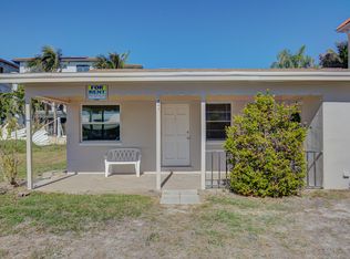 144 175th Ave E #1, Redington Shores, FL 33708