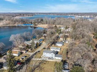 5441 Sandbeach Rd, Grass lake, MI 49240