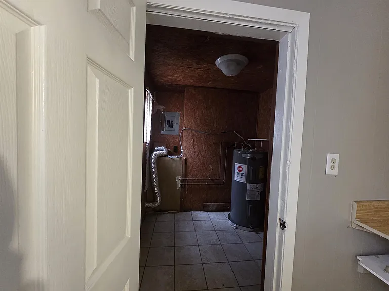 524 S Greer St #FRONT — Photo 11