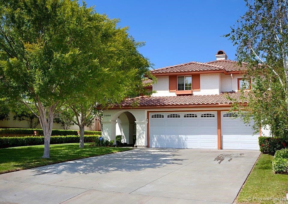 1st image of 24484 Avenida Arconte