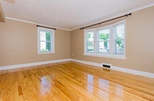 Living Room Pic 2