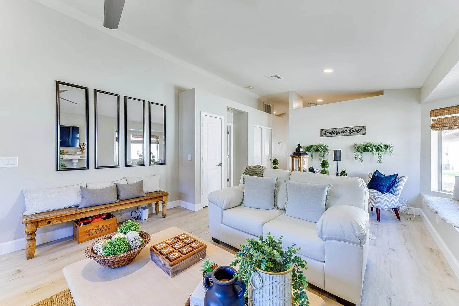 2 bed, 2.0 bath, 1184 sqft, $4,515 — Photo 4