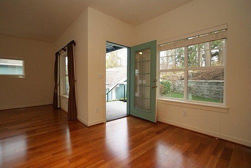 5th image of 2020 NE Katsura St
