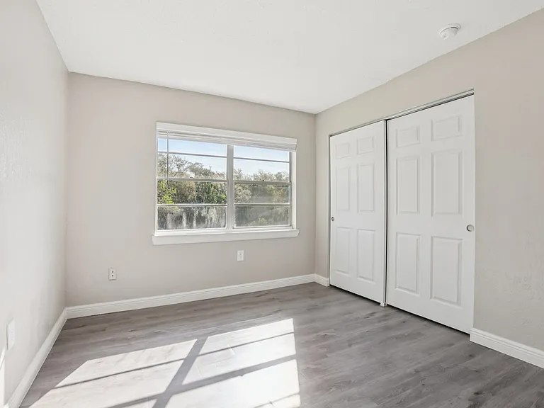 Serenity Lake Apartments — Photo 89