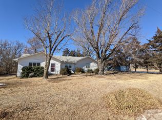 4909 S Riverton Rd, Partridge, KS 67566