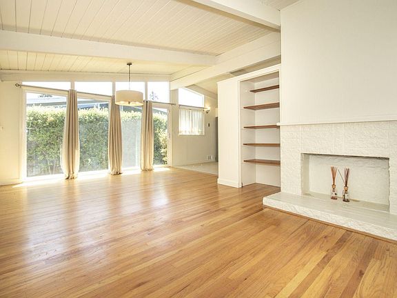 2nd image of 3840 Corina Way