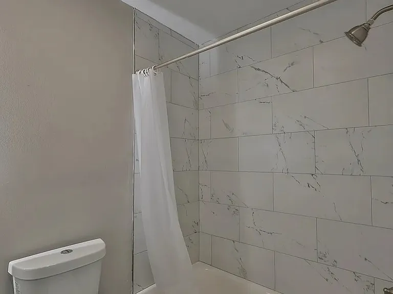 31 S 9th St #1F — Photo 6