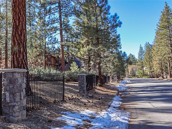 2nd image of 42325 Evergreen Dr