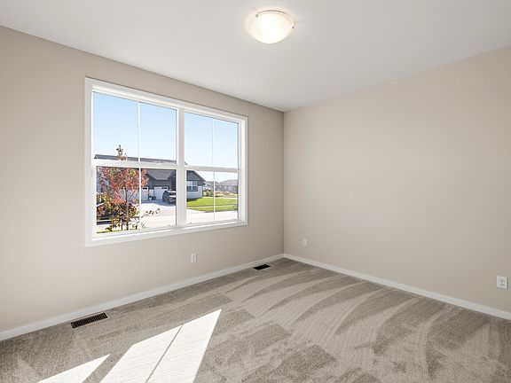 5th image of 4712 180th St
