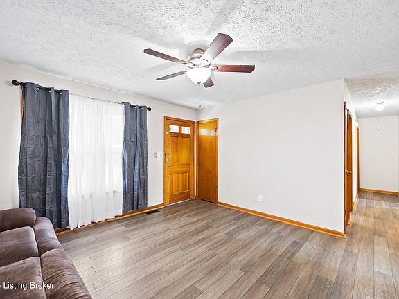 5th image of 5304 Alicante Ln