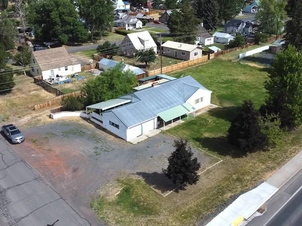 204 Highway 20 N, Hines, OR 97738