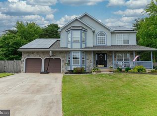5 Glen Burnie Ct, Sicklerville, NJ 08081