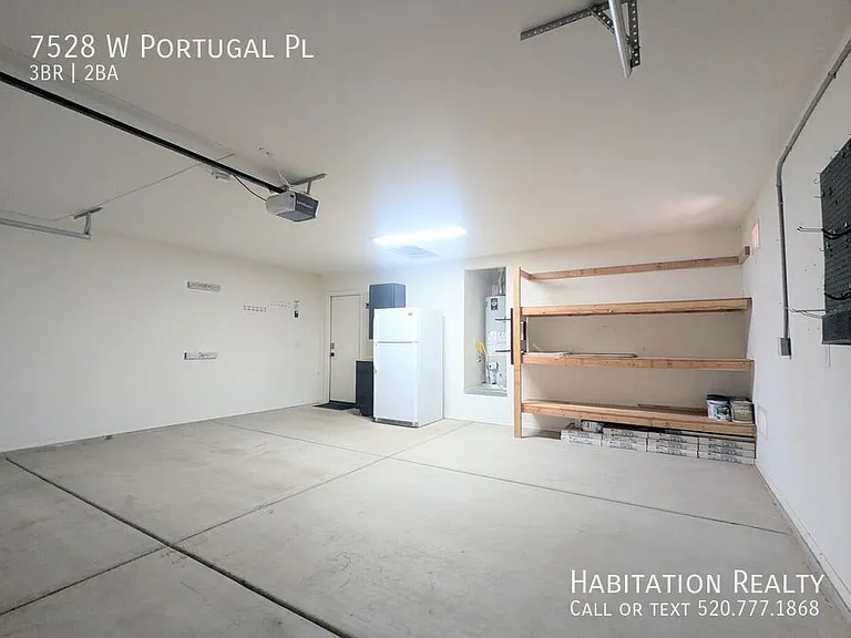 7528 W Portugal Pl — Photo 17