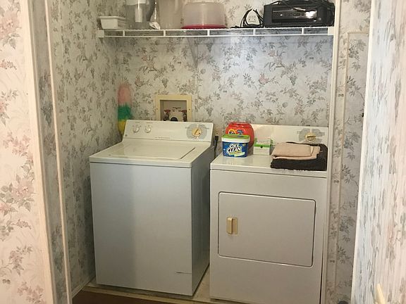 2nd image of 8319 Agate St