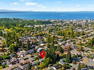 1235 8th Ave S, Edmonds, WA 98020