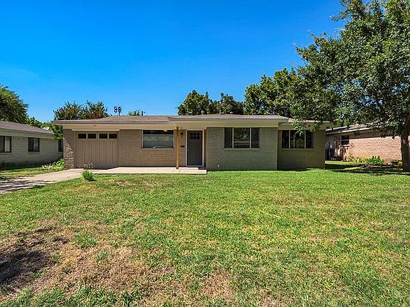 3rd image of 207 Borchardt Dr