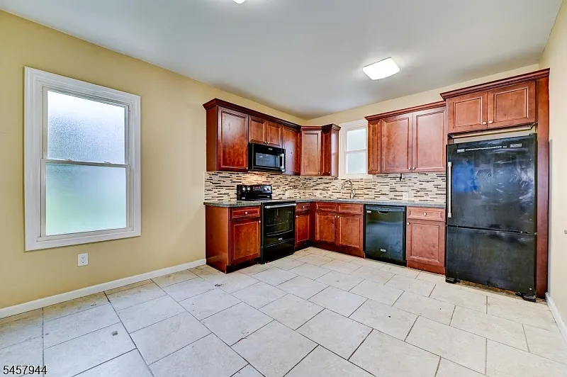 1 bed, 1.0 bath, $1,750 — Photo 3