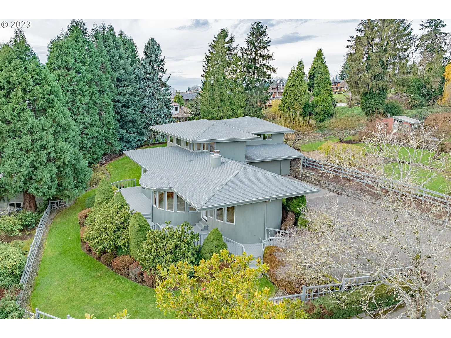 7607 SE Evergreen Hwy photo 1