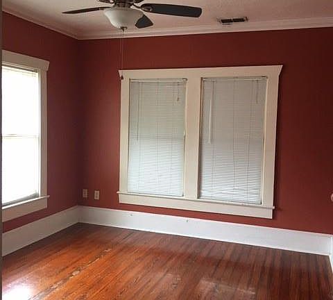 2nd image of 207 E Voorhis Ave