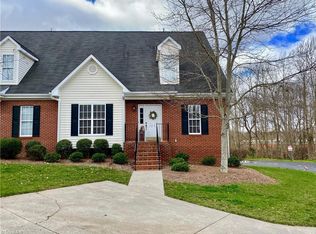 7601 Riverview Knoll Ct, Clemmons, NC 27012
