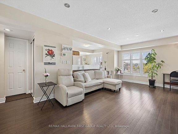 3rd image of 2067 Bur Oak Ave Unit 3