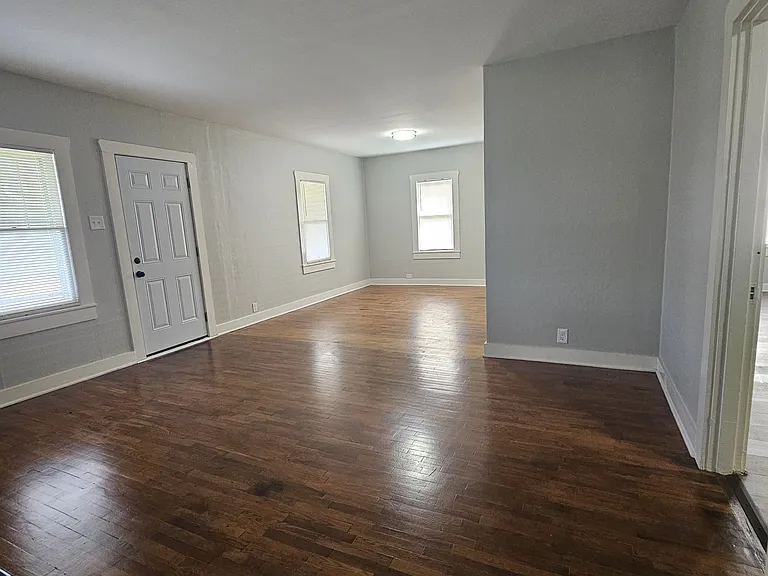 1060 Mulberry St — Photo 13