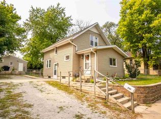 207 Kothe Ave, Waterloo, IA 50703