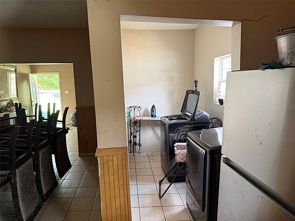 5th image of 1530 Proctor Ave