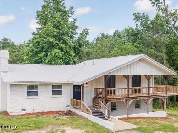 592 Nub McNair Rd, Magee, MS 39111