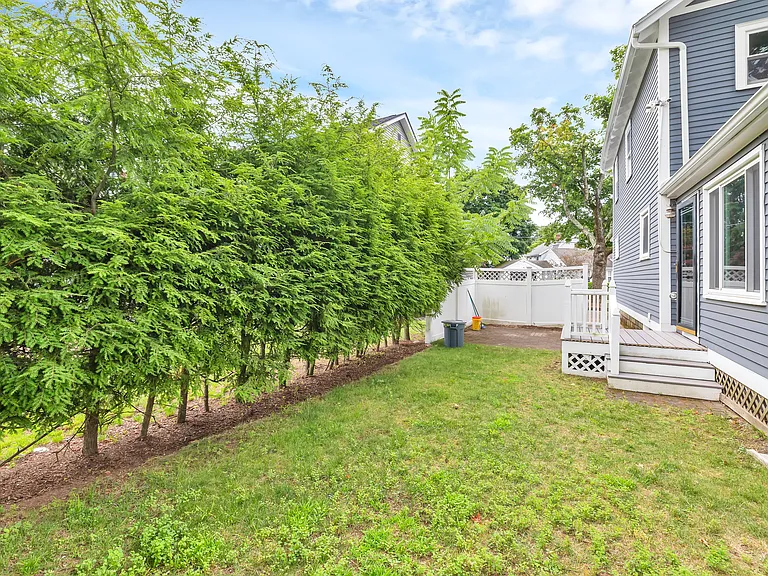 11 Upland Rd — Photo 28