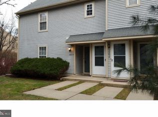 3903 Tarnbrook Dr, Mount Laurel, NJ 08054