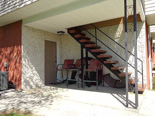 1st image of 303 Cortland Dr
