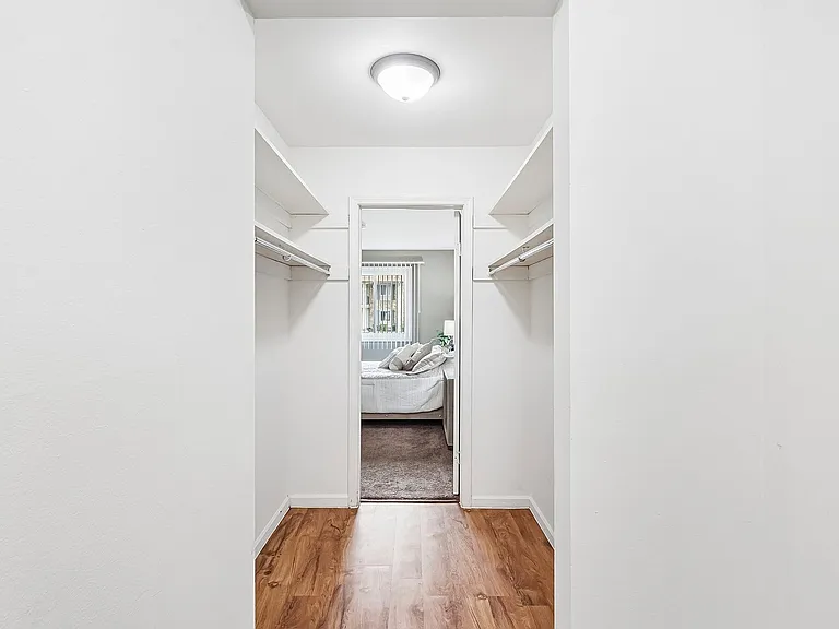 39-web-or-mls-353 Andover Dr Unit 1K-S1007-018