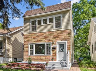 1420 E Algonquin Rd, Des Plaines, IL 60016