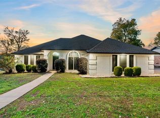 679 Pine Valley Dr, Paris, TX 75462