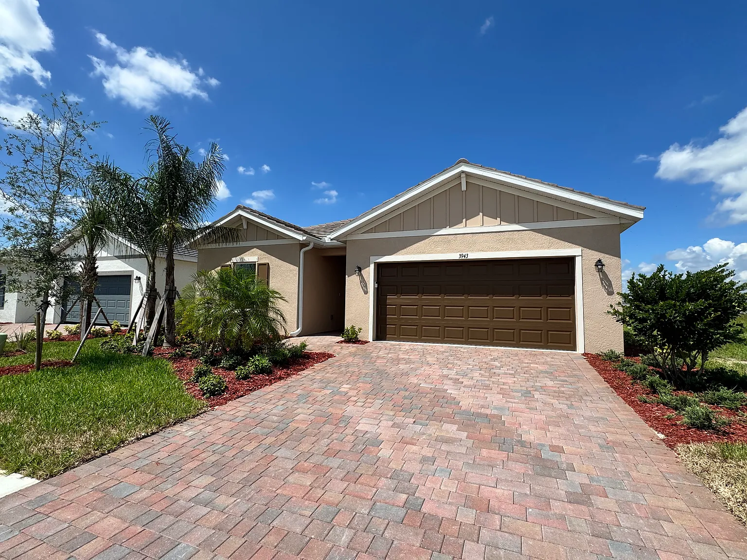4 bed, 2198 sqft, $2,500 — Photo 1