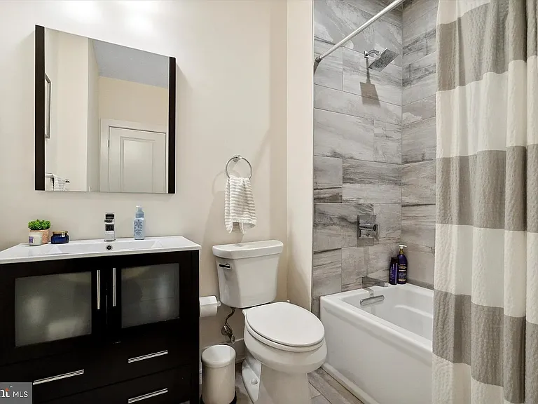 1218 N Orkney St #1 — Photo 18